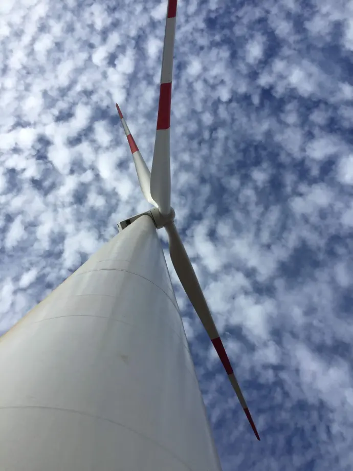 Imagen del Parque Eólico Punta Sierra, donde E-Decap lideró obras electromecánicas clave para ampliar la capacidad energética en el norte de Chile.